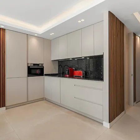 Front With Pool Διαμέρισμα Μαρμπέλλα