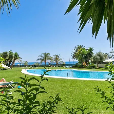 Front With Pool Marbella
